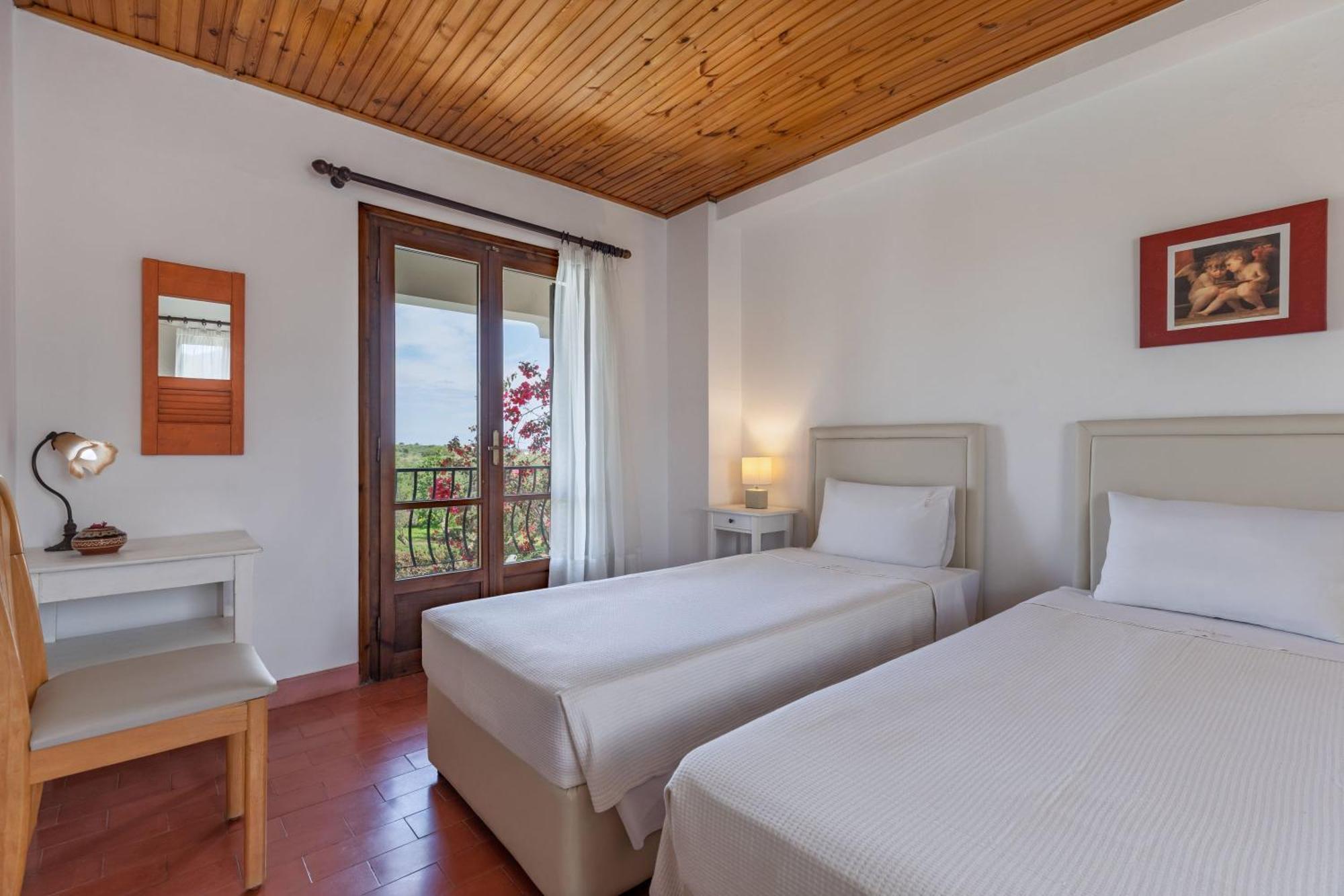 Villa Lola - 3 Bedrooms & Private Pool Lithakia  Eksteriør bilde