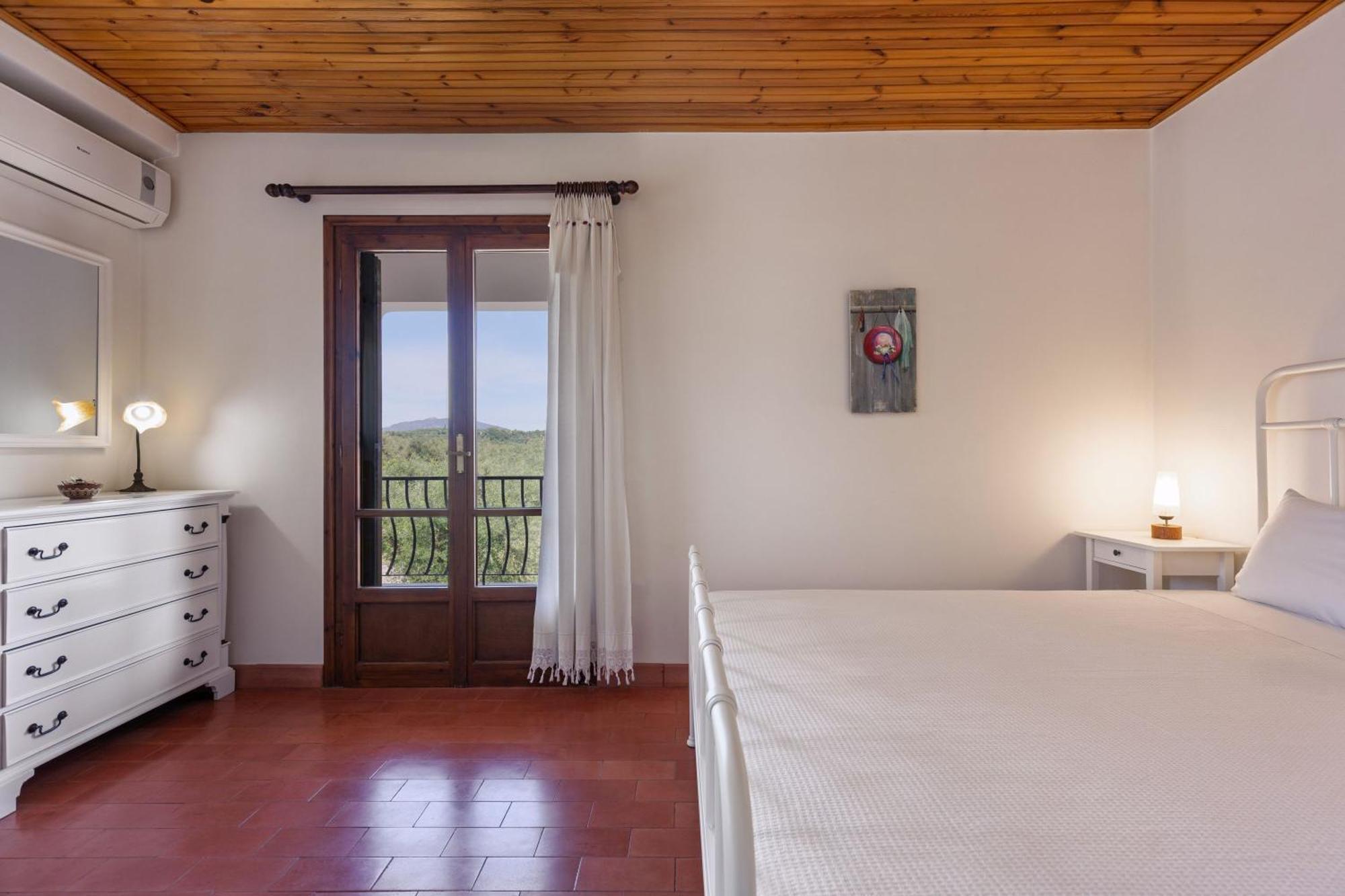 Villa Lola - 3 Bedrooms & Private Pool Lithakia  Eksteriør bilde